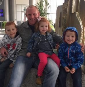 Meet your Posher, Lee